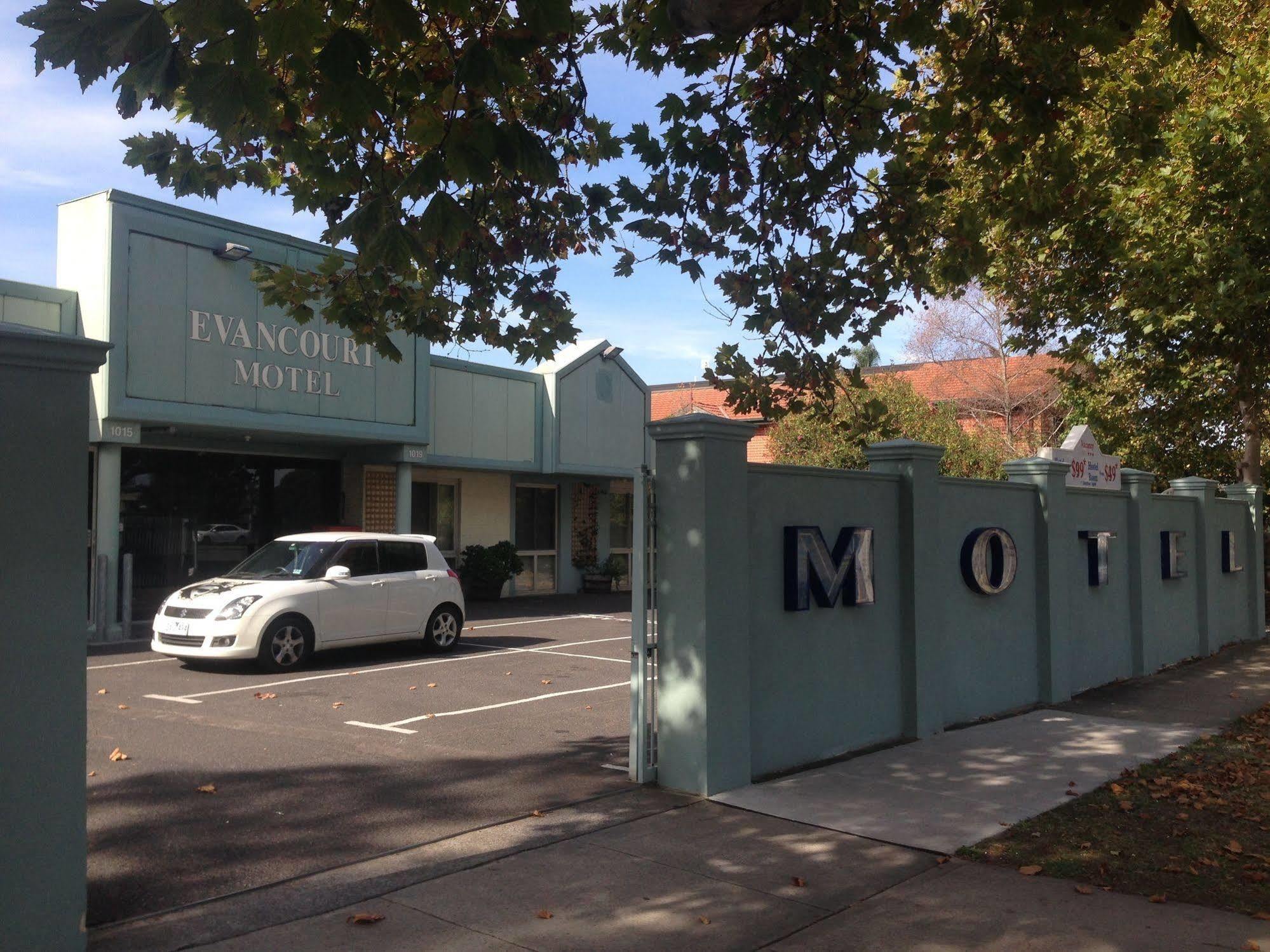 Evancourt Motel Malvern East Exterior photo